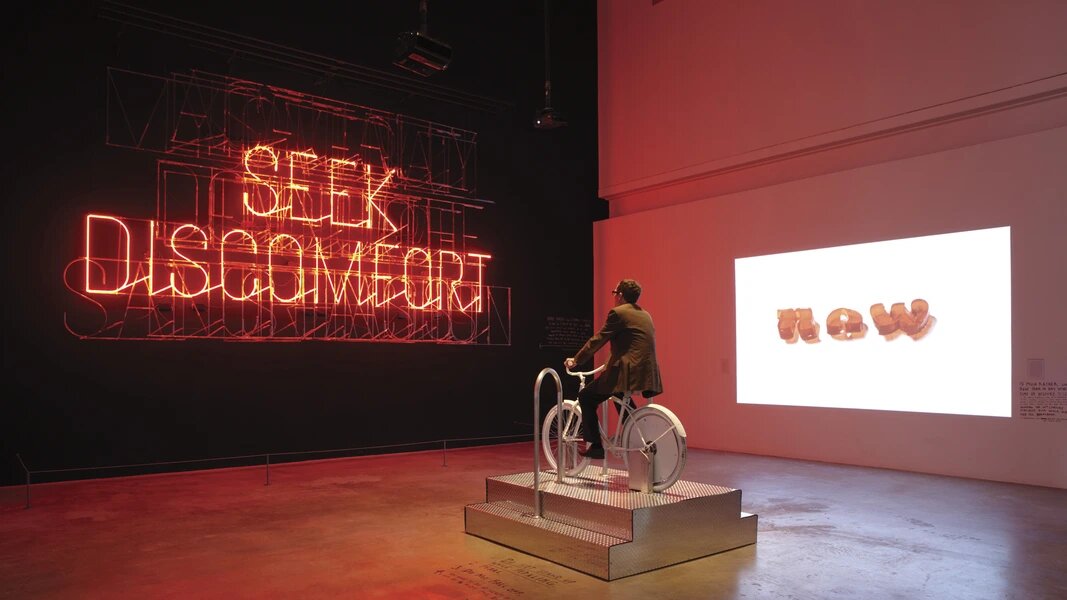 mejores diseñadores graficos 2020_Stefan Sagmeister001