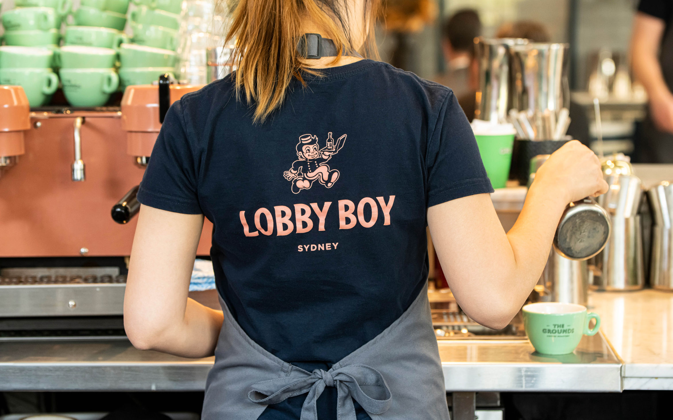 mejores-logos-2020-2021-lobby-boy-04