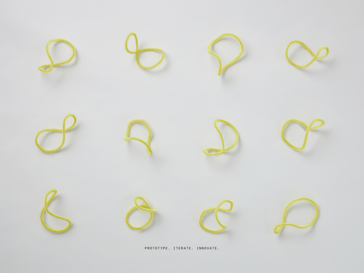 tendencias-diseno-logos-2021-hand-draw-circularity-83