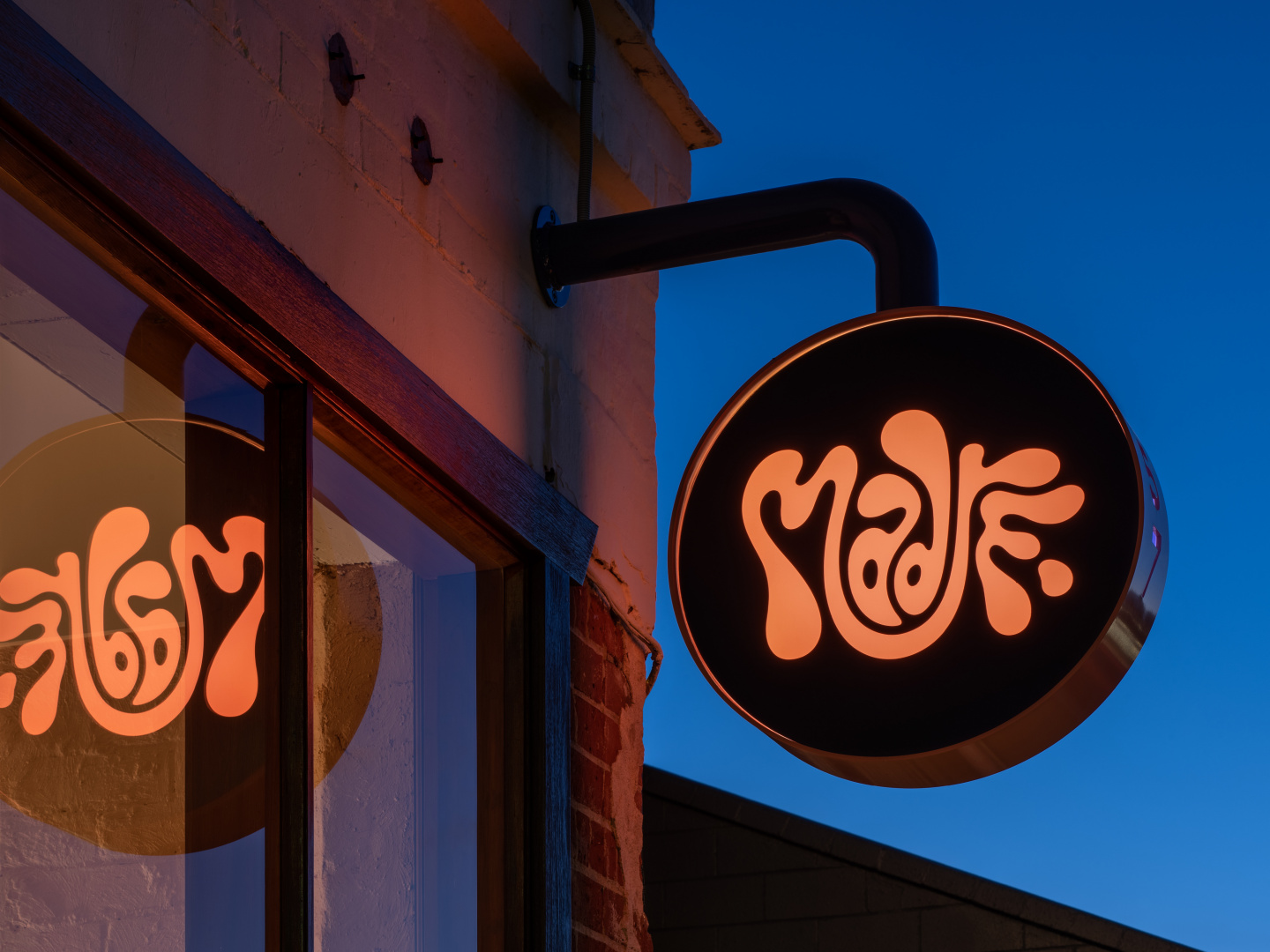 tendencias-diseno-logos-2021-hand-draw-madre-73