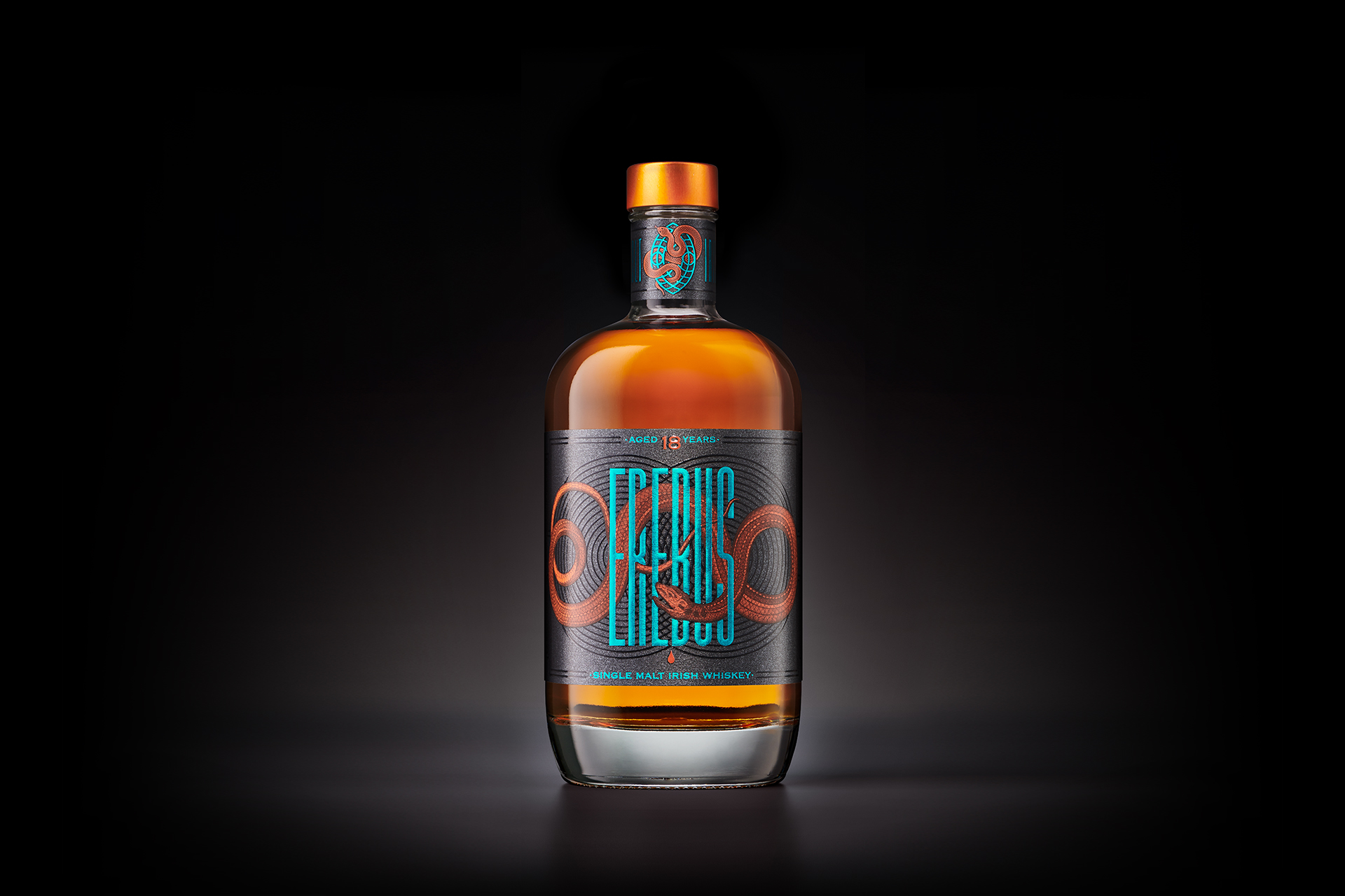 diseño_packaging_botella_caja_erebus_02
