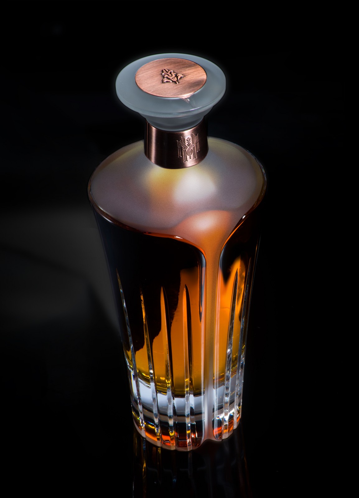 diseño_packaging_botella_caja_midleton_silent_destillery_05