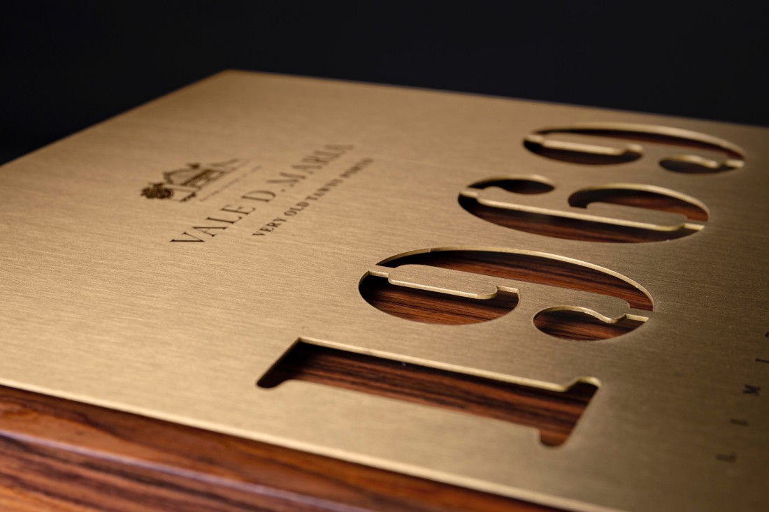 diseño_packaging_botella_caja_rota_rivotti_1969_06