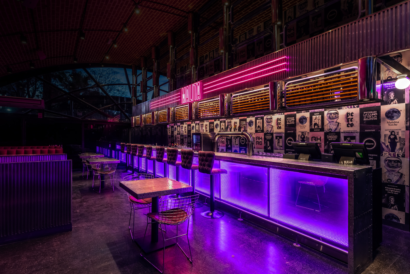 ejemplos_identidad_corporativa_restaurante_mala_72