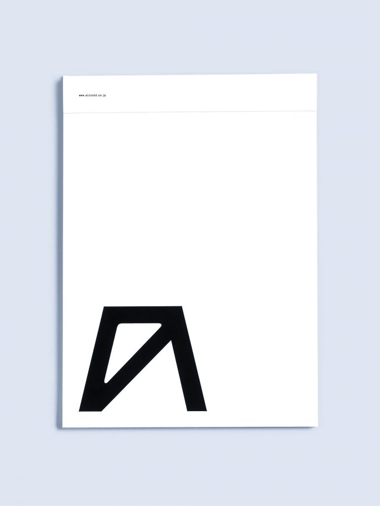 tendencias-diseno-logo-letter-play-11