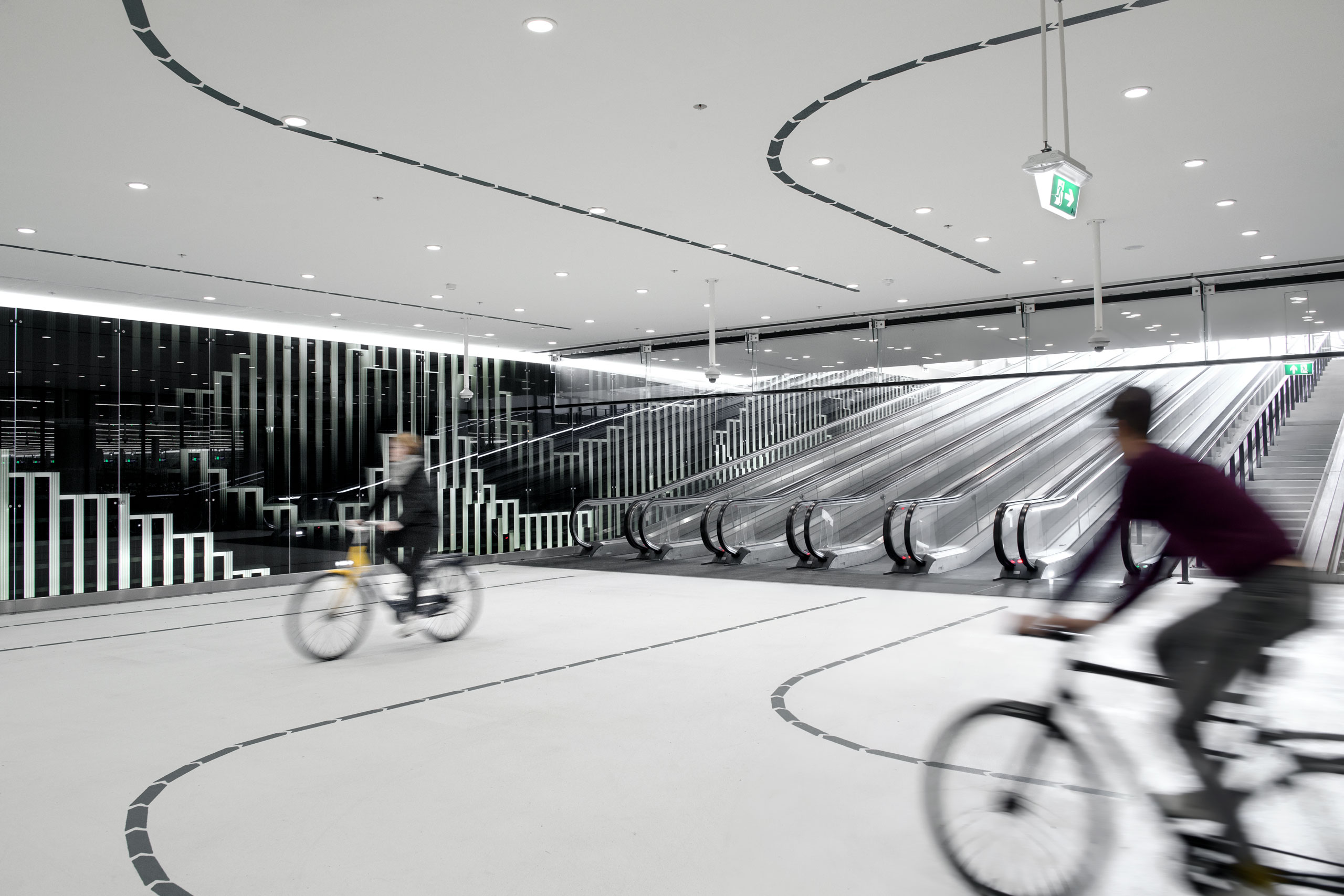 mejores-disenos-graficos-2022-bicycle-parking-14