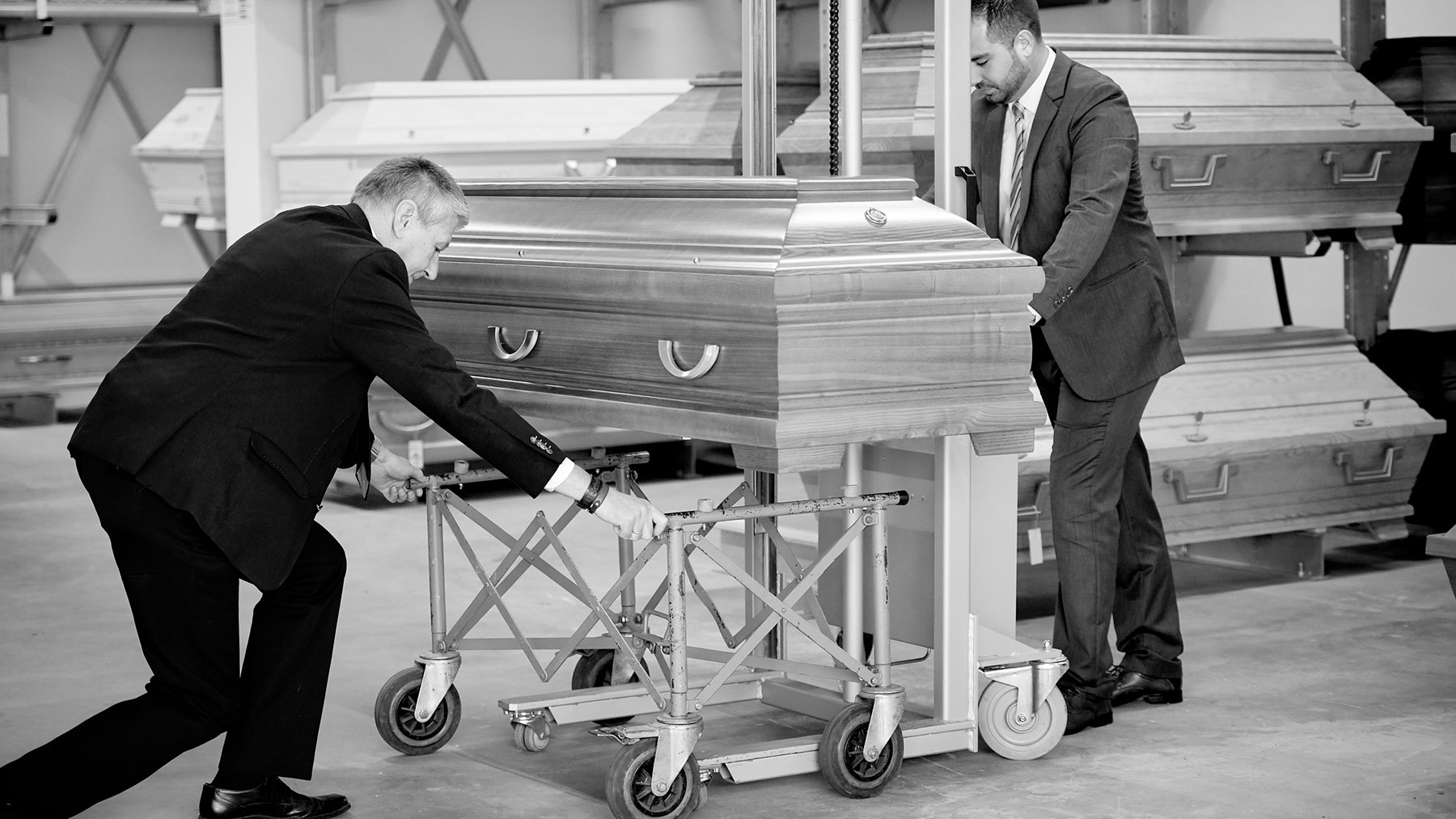 mejores-disenos-graficos-2022-menge_guppe_corporate_07