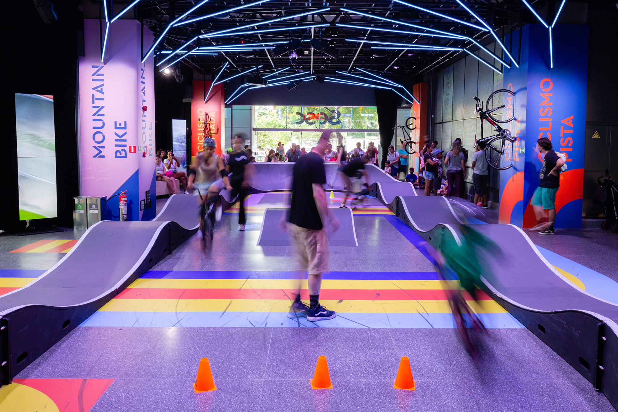 mejores-disenos-graficos-2022-sescverao-02