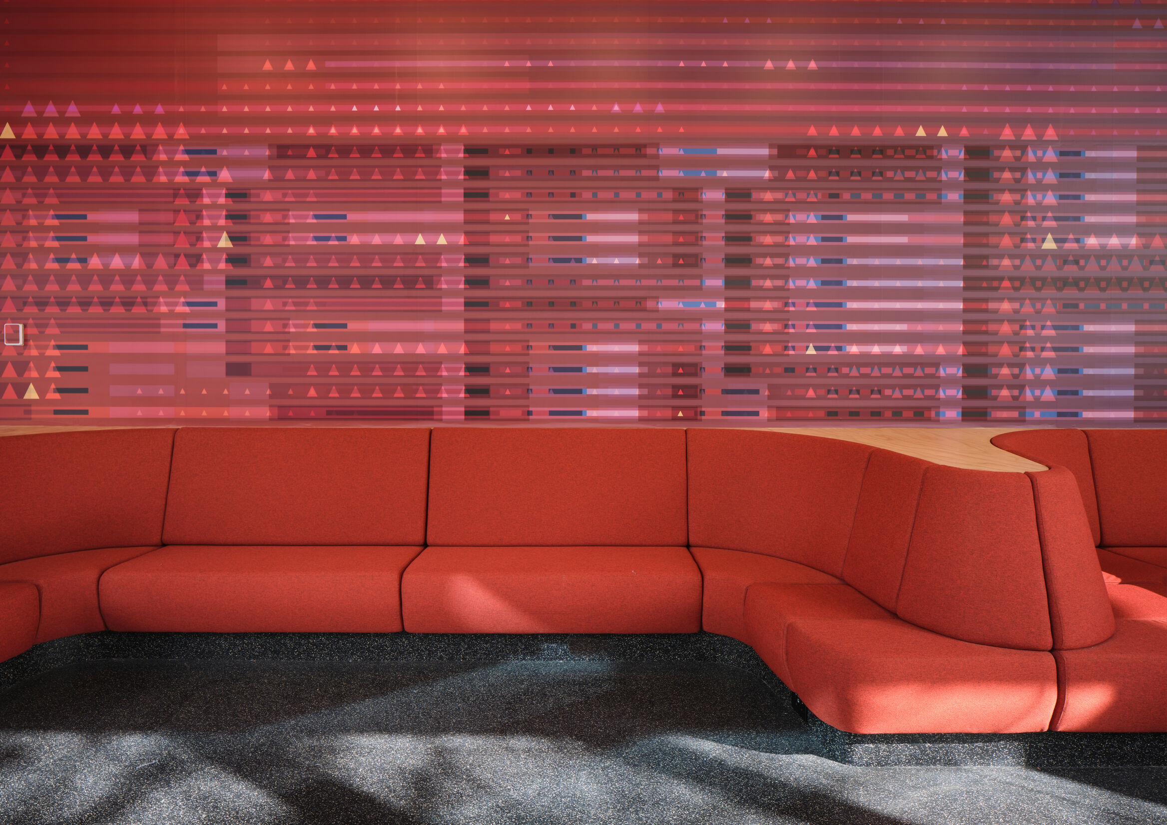 mejores-disenos-graficos-2022-teahuru-02