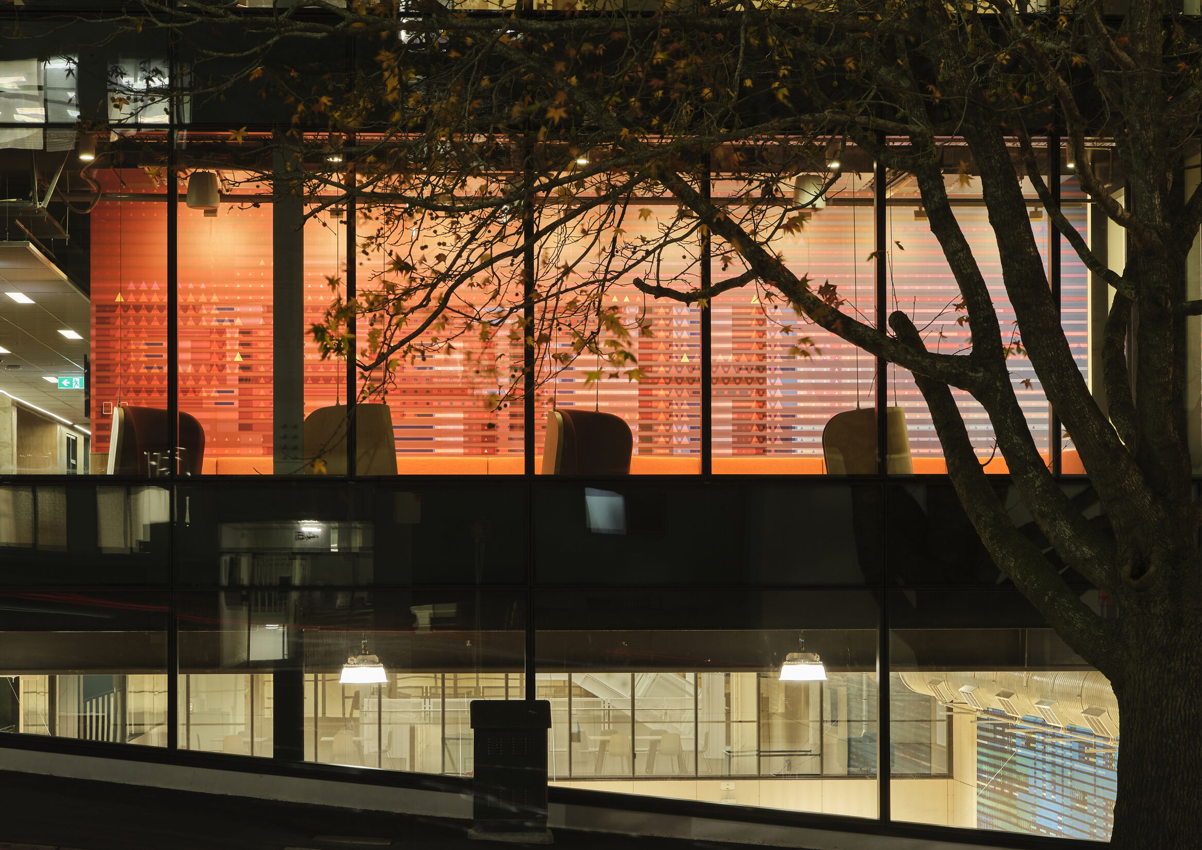 mejores-disenos-graficos-2022-teahuru-09