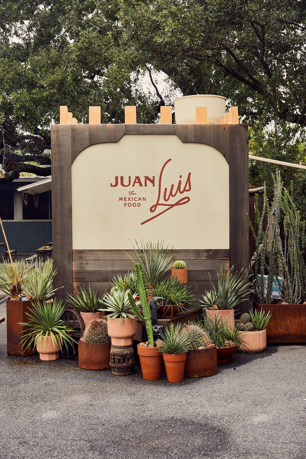 diseno-identidad-corporativa-restaurante-juan-luis-mexican-13